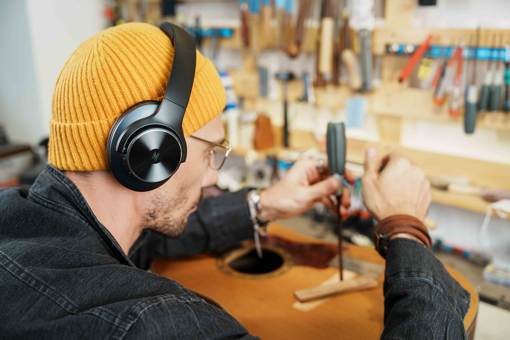 Oneodio A-serien - Bluetooth 5.0 aktive støydempende trådløse hodetelefoner - Innebygd mikrofon, Type C-lading og bæreveske - Utvidet 2 års garanti inkludert