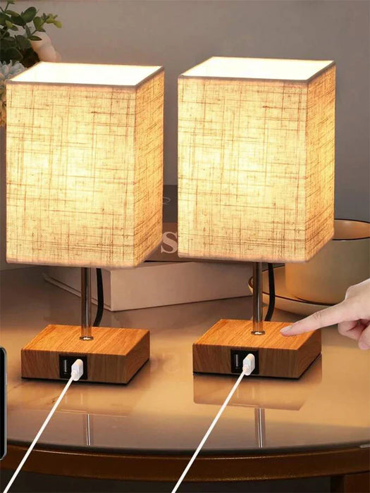 LED skrivebordslampe fra Bedside Lamps - berøringsdimmbar bordlampe med USB- og Type C-port, hurtiglading, øyebeskyttelse - ideell leselys for studenter og langvarige lesere